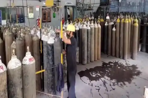 प्रधानमंत्री श्री नरेन्द्र मोदी ने नाइट्रोजन संयंत्रों को ऑक्सीजन संयंत्रों में बदलने के काम की प्रगति की समीक्षा की