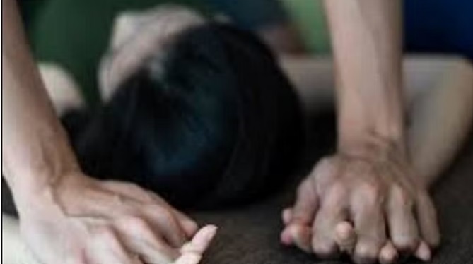 ऐटा के सकीट में किशोरी के साथ दुष्कर्म आरोपी फरार