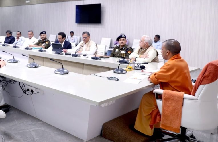 होली पर अश्लील, फूहड़ गीत कतई न बजें… न होने पाए माहौल खराब त्योहारों के लिए CM योगी की गाइडलाइन।