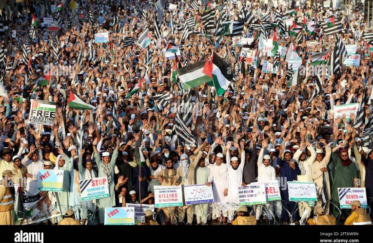 ‘फ्री फिलिस्तीन’: इजराइल-गाजा युद्ध के बीच जमीयत उलेमा-ए-हिंद ने कोलकाता में मार्च निकाला