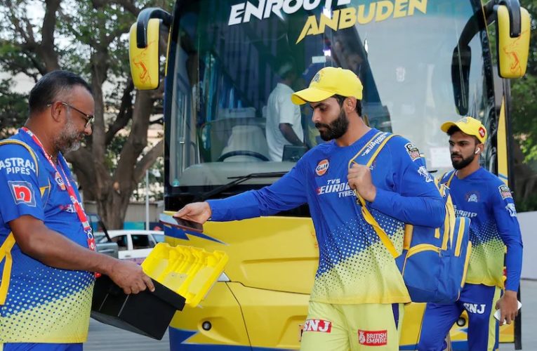 “रवींद्र जड़ेजा गए…”: एमएस धोनी-रुतुराज गायकवाड़ की कप्तानी में बदलाव के बाद सीएसके कोच