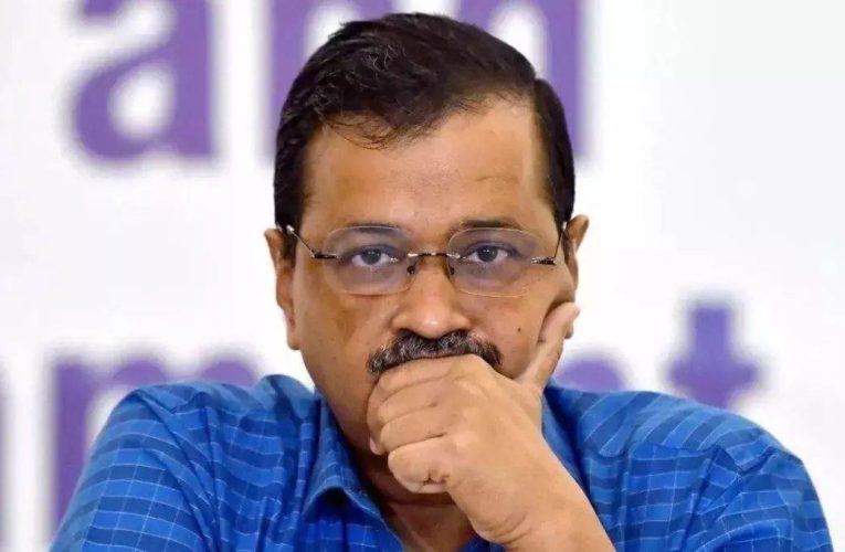 जांच एजेंसी के समन के खिलाफ अरविंद केजरीवाल दिल्ली हाई कोर्ट पहुंचे