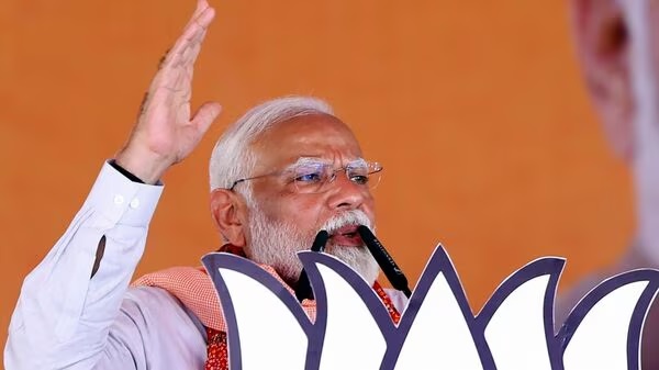 “राष्ट्र प्रथम” बनाम “परिवार प्रथम”: दिल्ली में मतदान से पहले पीएम मोदी की पिच